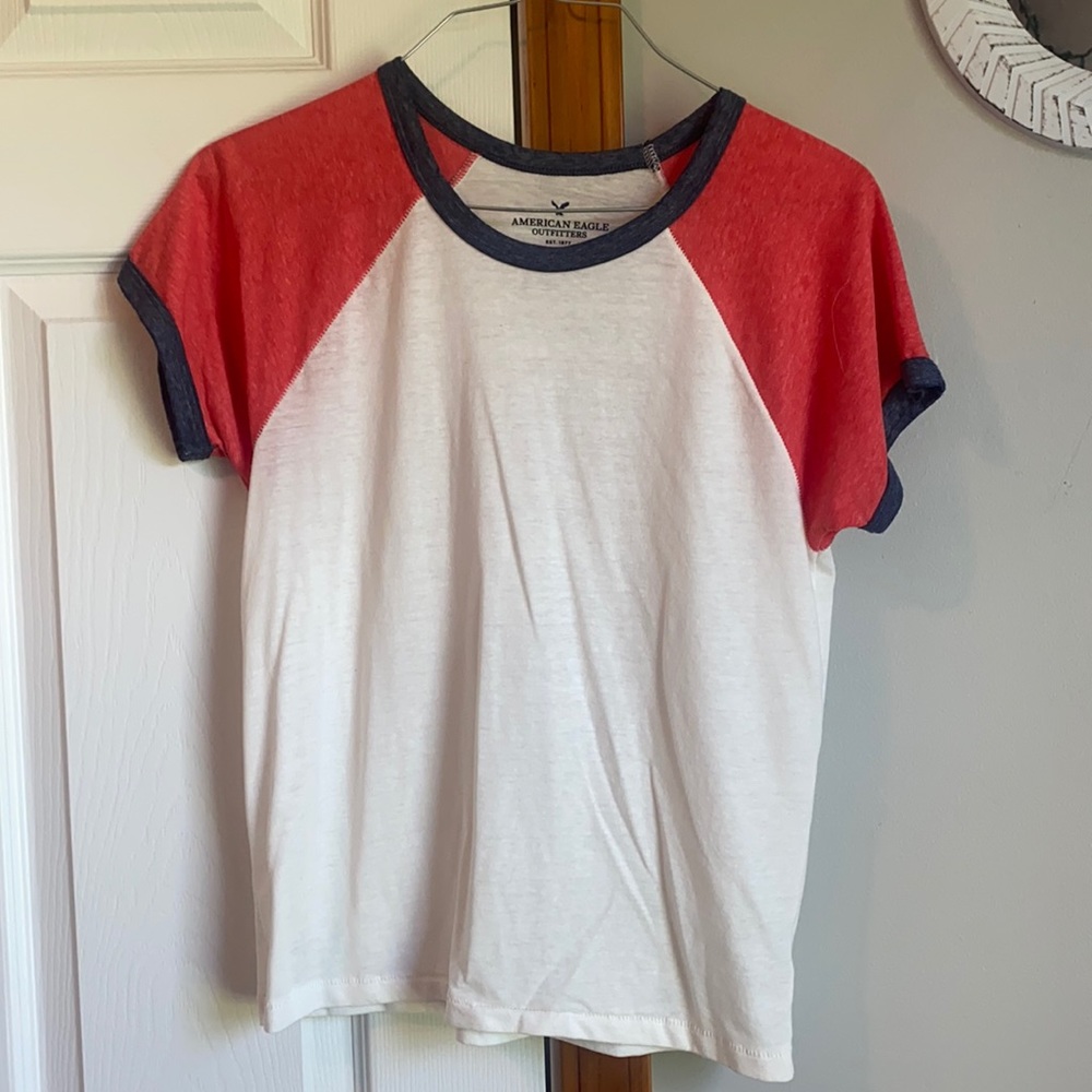 American eagle t shirt